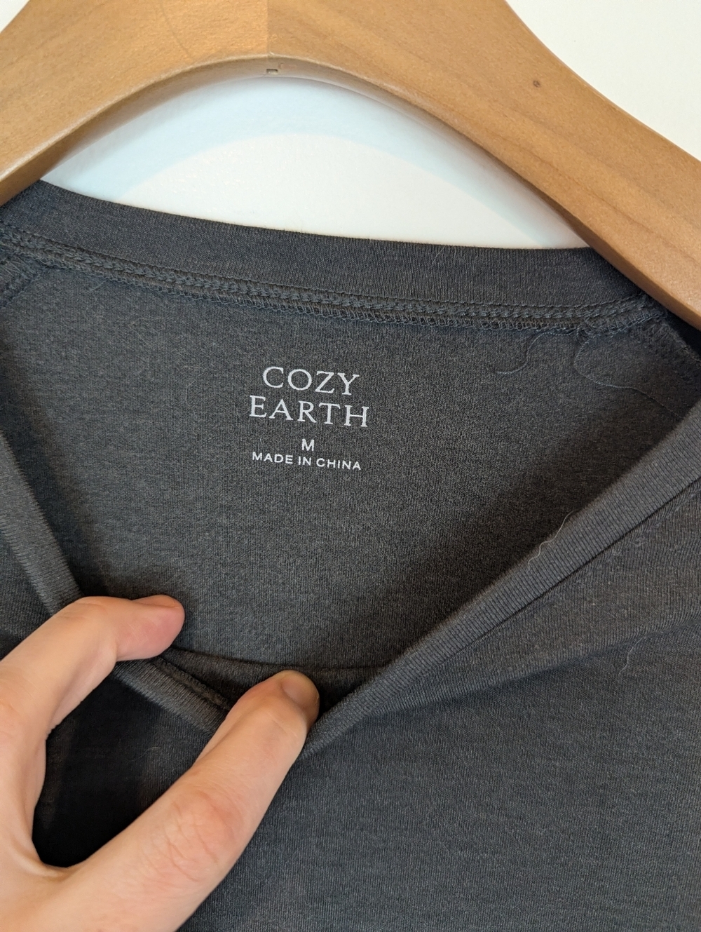 Cozy Earth Brushed Viscose Made from Bamboo Top in Gray, Sz M - Picture 5 of 5